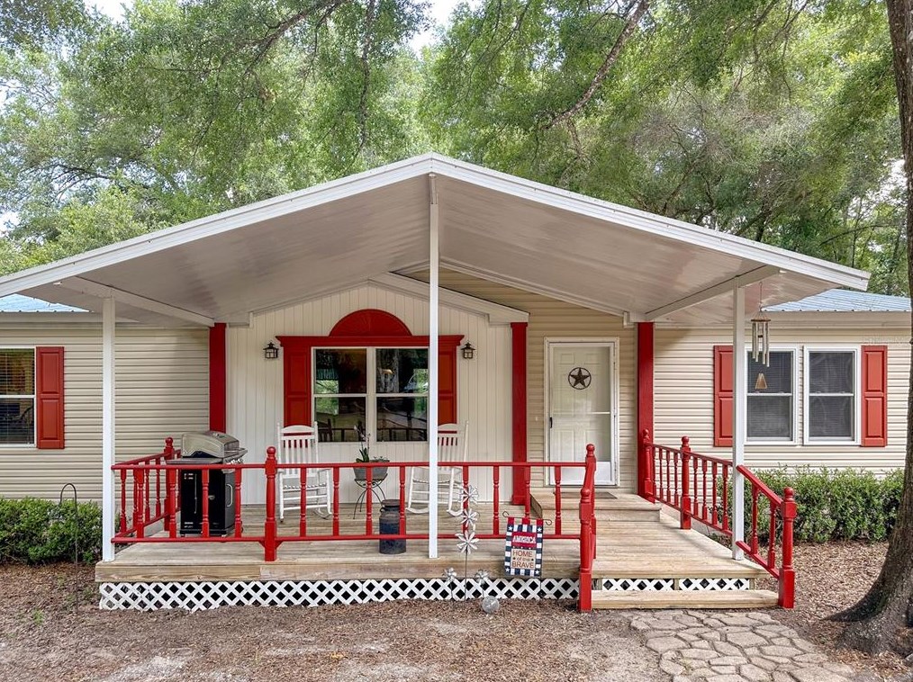 26219 Jamboree Rd, Brooksville FL  34601-5461 exterior