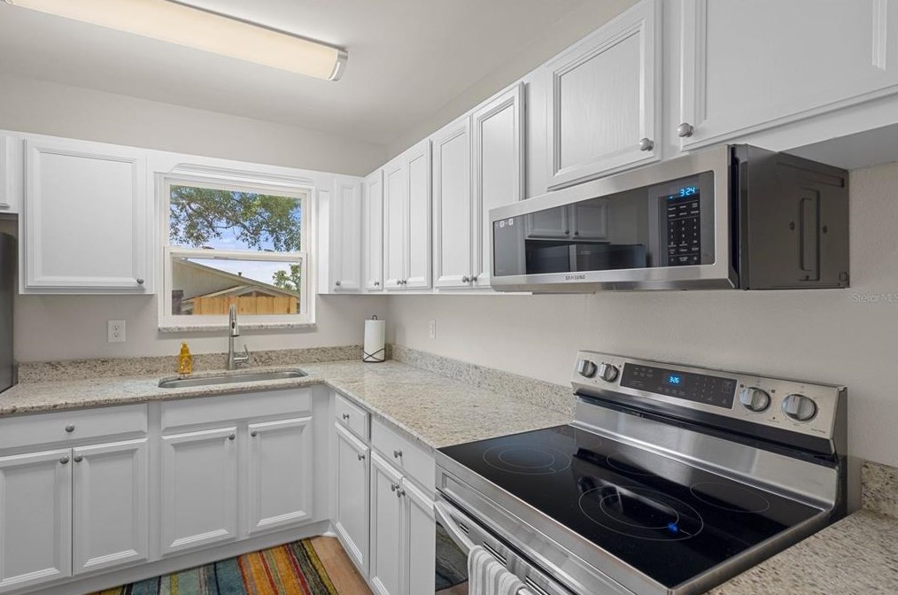 1092 Embassy Ave, Brooksville FL  exterior