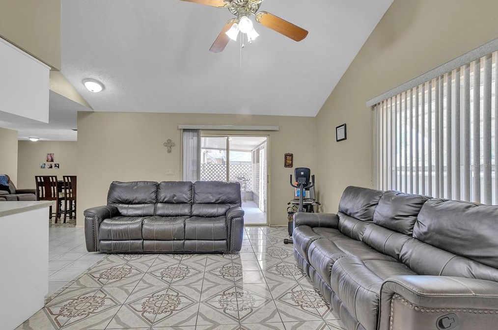 12814 Cedar Rdg Dr, Port Richey FL  34669-2713 exterior