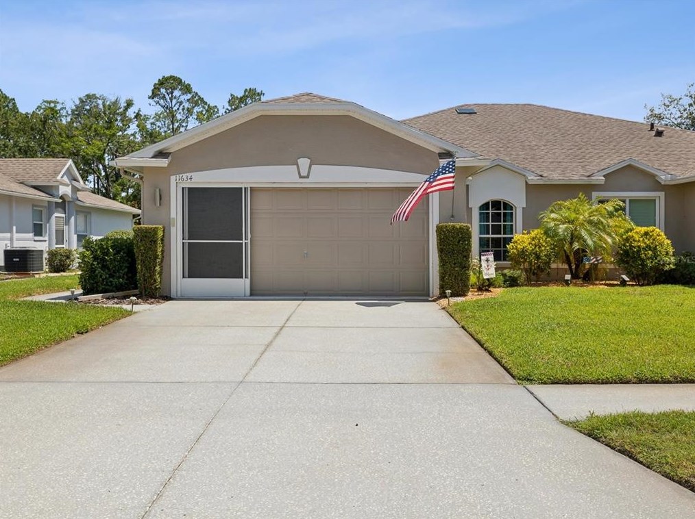 11634 Holly Ann Dr, New Port Richey FL 34654-1732 exterior