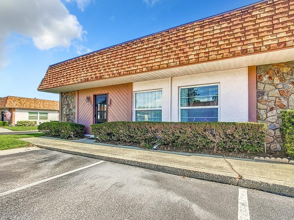 6177 Chesham Dr #1, New Port Richey, FL 34653