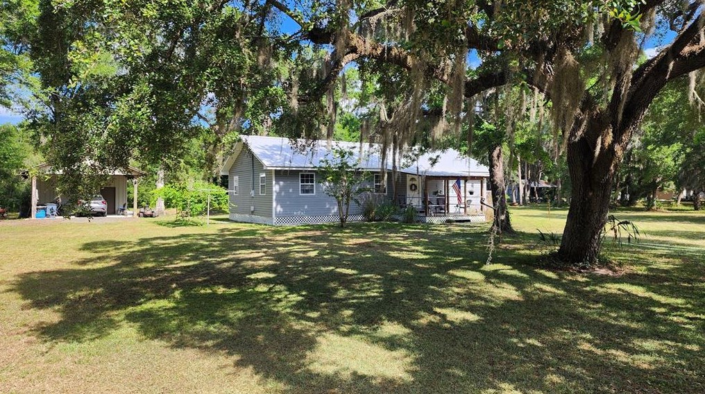 142 Daisy St, Inglis, FL 34449