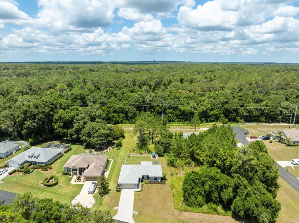 3200 N Canterbury Lake Dr, Hernando, FL 34442