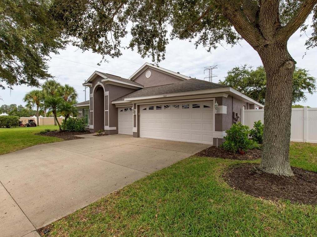 612 N Lake Blvd, Tarpon Springs, FL 34689