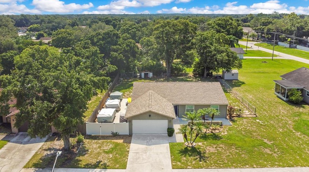 3512 King Richard Ct, Seffner, FL 33584