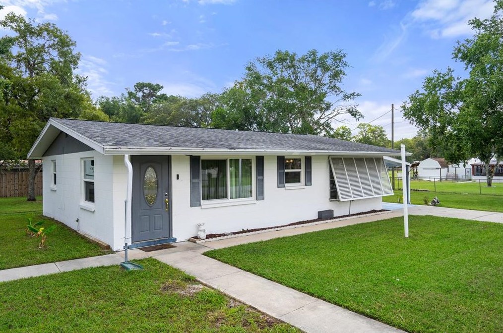 5277 S Manatee Terrace, Homosassa, FL 34446