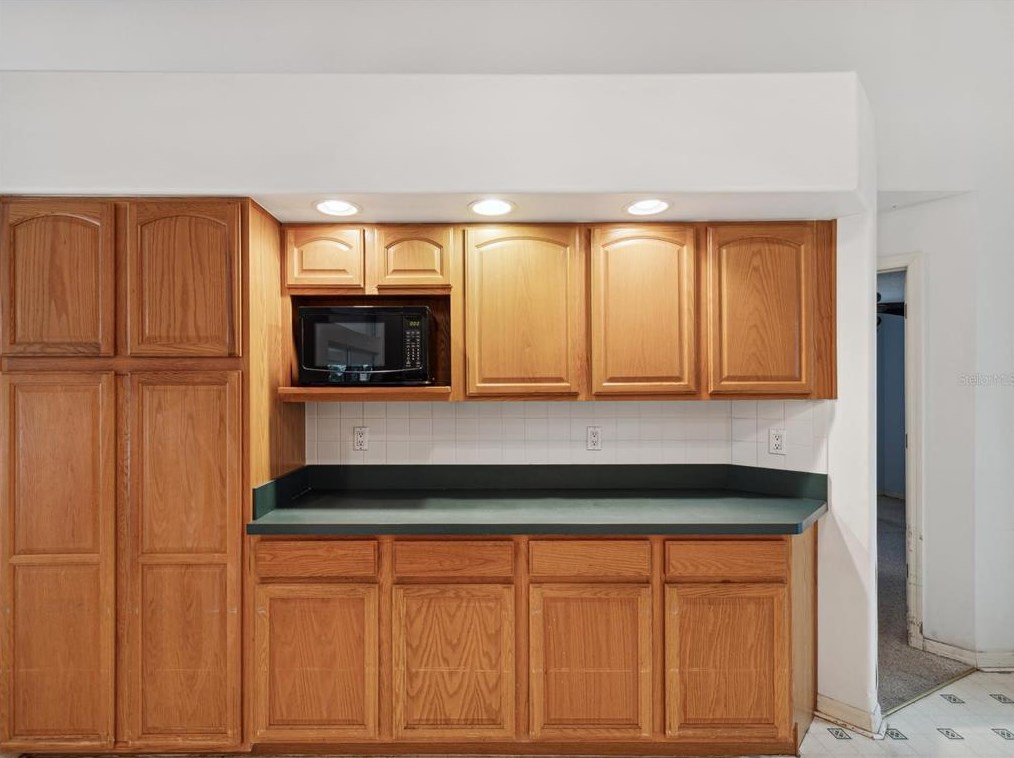 8402 Shaw Rd, Brooksville FL  34602-7182 exterior