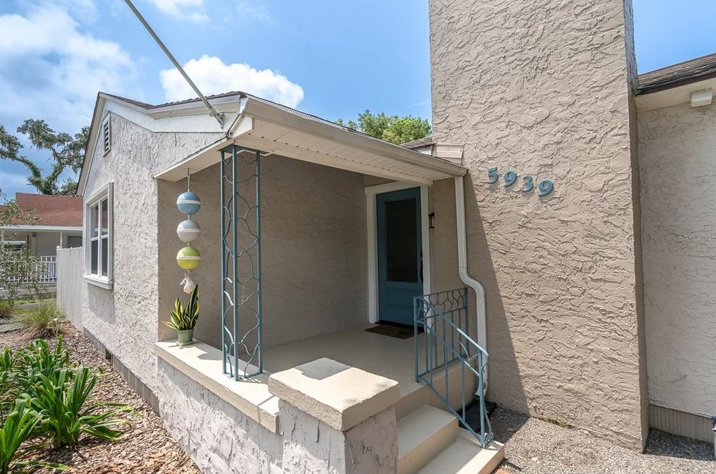 5939 Grand Blvd, New Port Richey, FL 34652