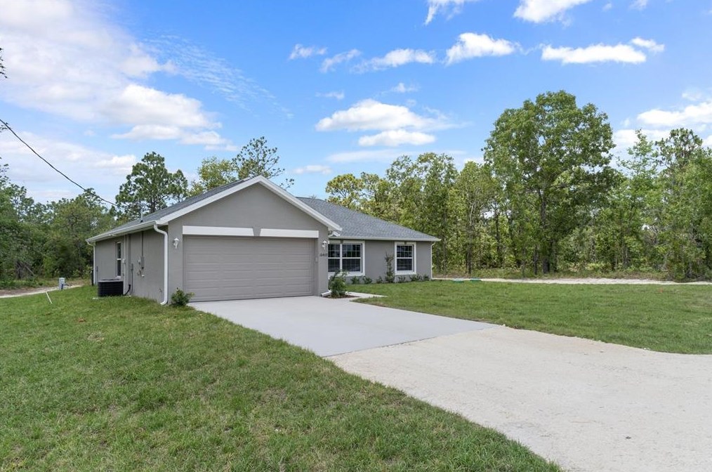 1529 W Magenta Dr, Dunnellon, FL 34434