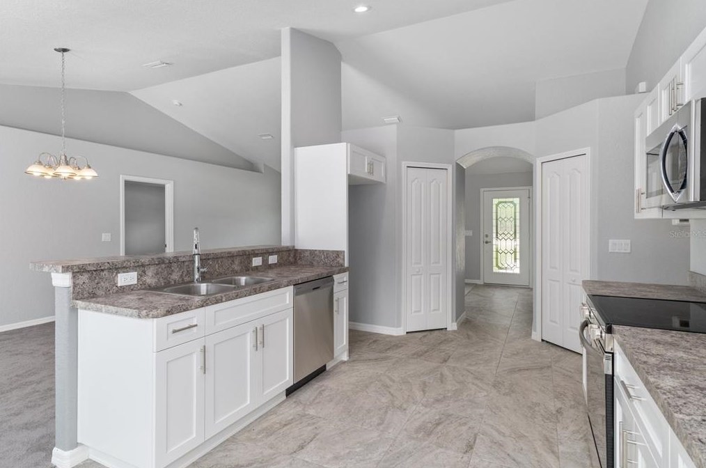 1529 Magenta Dr, Dunnellon FL 34434-2416 exterior