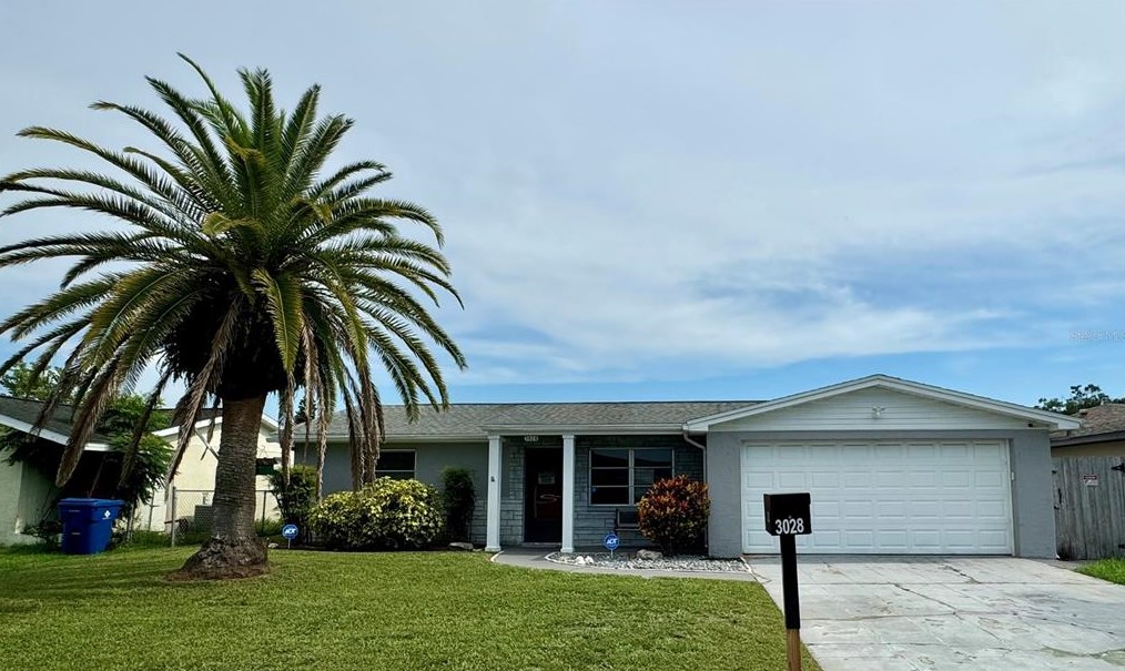 3028 Roxbury Dr, Tarpon Springs, FL 34691