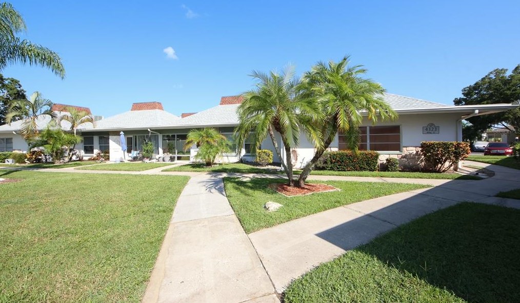 4323 Tahitian Gardens Cir #h, Tarpon Springs, FL 34691