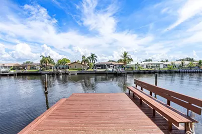 2044 Montana Avenue NE, Saint Petersburg, FL 33703 - Photo 14