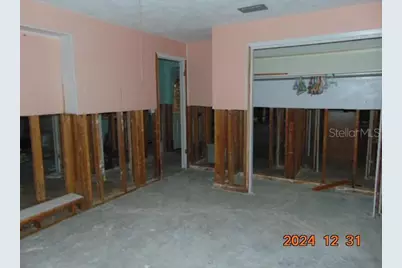 2044 Montana Avenue NE, Saint Petersburg, FL 33703 - Photo 46