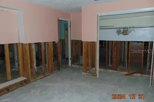 2044 Montana Ave NE, Saint Petersburg, FL 33703 - Photo 46