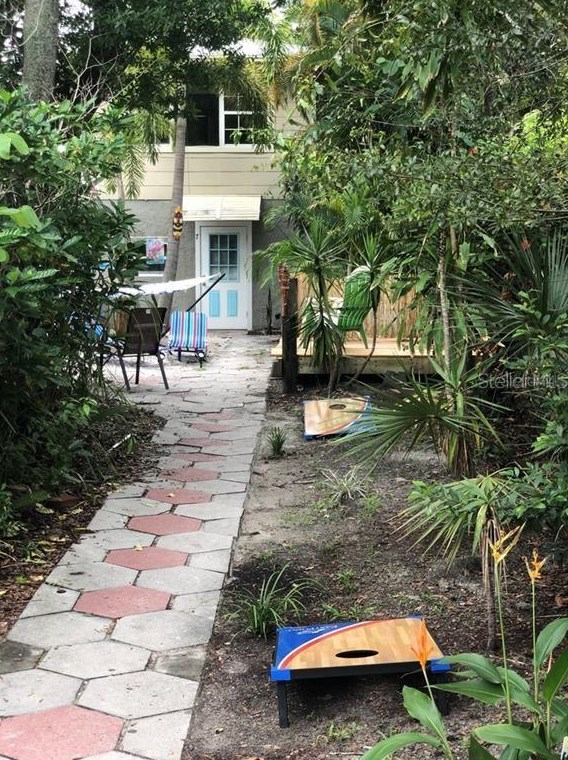 527 8th St N #7, Saint Petersburg, FL 33701