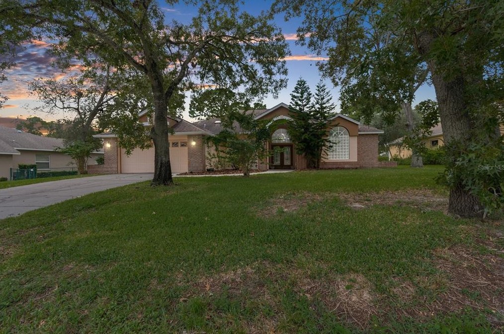 10281 Palmgren Ln, Brooksville, FL 34608-7481