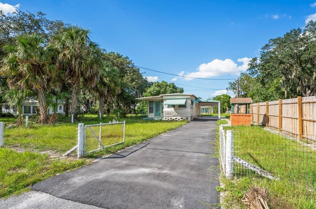 9311 Kiowa Dr, New Port Richey, FL 34654