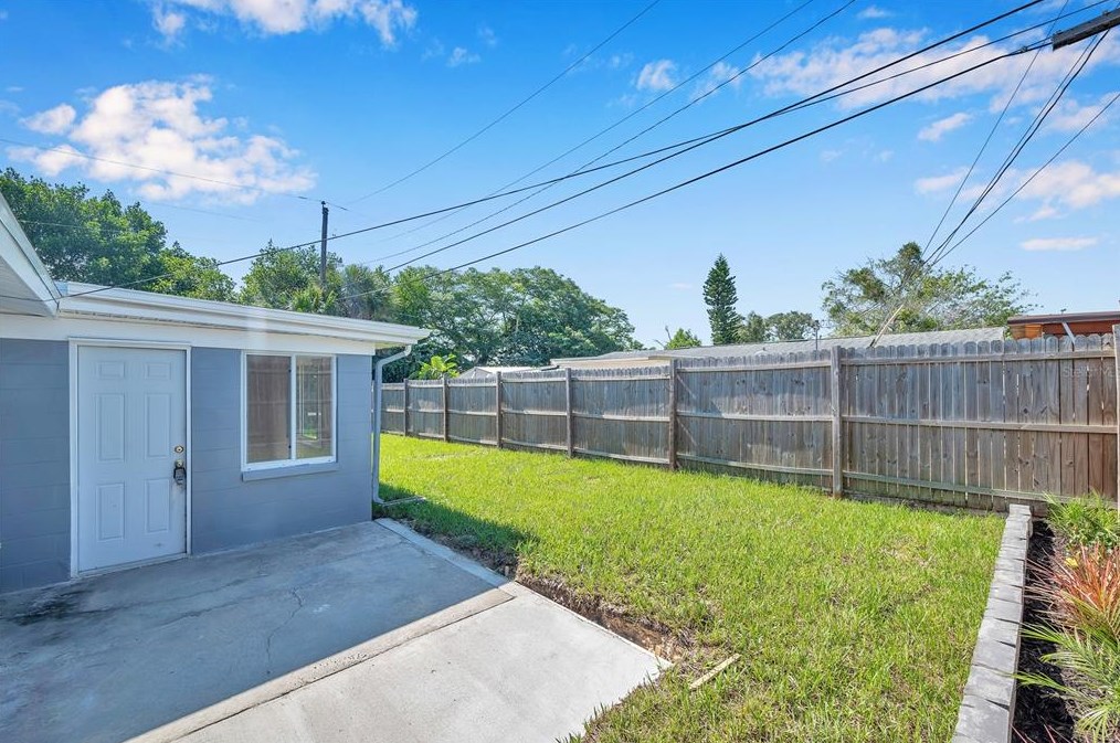 5038 Odyssey Ave, Tarpon Springs, FL 34690