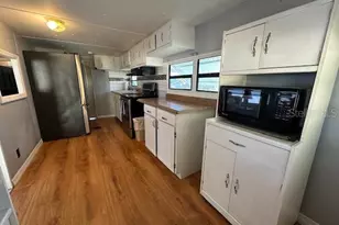 9486 Gray Fox Dr, Weeki Wachee, FL 34613 - Photo 10