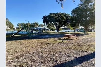 9486 Gray Fox Drive, Weeki Wachee, FL 34613 - Photo 38