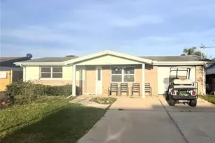 13639 Frances Ave, Hudson, FL 34667 - Photo 2