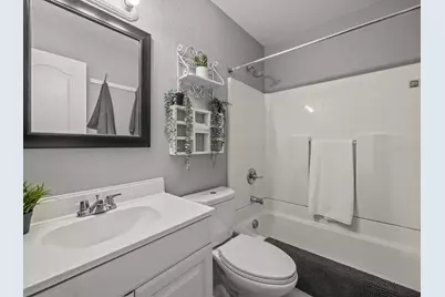 230 Thorn Tree Place #230, Brandon, FL 33510 - Photo 26