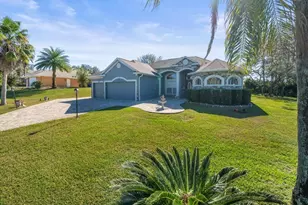 10307 Ridge Top Loop, Weeki Wachee, FL 34613 - Photo 2