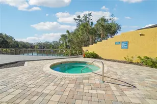5576 Baywater Dr, Tampa, FL 33615 - Photo 28