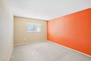 5576 Baywater Dr, Tampa, FL 33615 - Photo 12