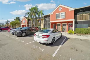 5576 Baywater Dr, Tampa, FL 33615 - Photo 4