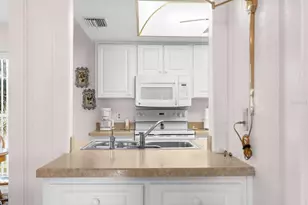 6409 Wedgewood Dr, Spring Hill, FL 34606 - Photo 12