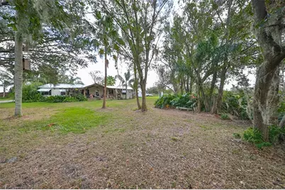 15624 Carlton Lake Road, Wimauma, FL 33598 - Photo 2