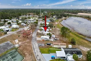 9321 Grizzly Bear Ln, Weeki Wachee, FL 34613 - Photo 4