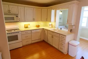 4801 Airport Rd, Zephyrhills, FL 33542 - Photo 8