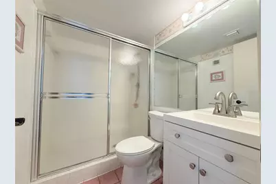 9000 Commodore Drive #302, Seminole, FL 33776 - Photo 16