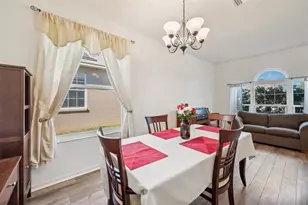 1801 Loch Haven Ct, Trinity, FL 34655 - Photo 8