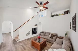 1801 Loch Haven Ct, Trinity, FL 34655 - Photo 2