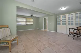 646 Riverside Dr, Tarpon Springs, FL 34689 - Photo 28