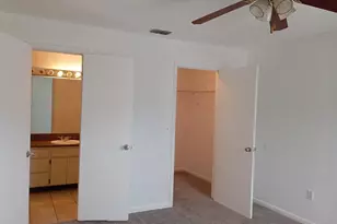 12401 Joel Ct, Tampa, FL 33612 - Photo 18