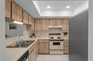 8211 Brent St, Port Richey, FL 34668 - Photo 14