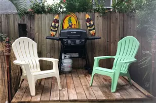 527 8th St N, Saint Petersburg, FL 33701 - Photo 18