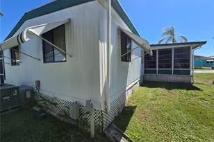 5211 Wisteria Cir, New Port Richey, FL 34653 - Photo 12