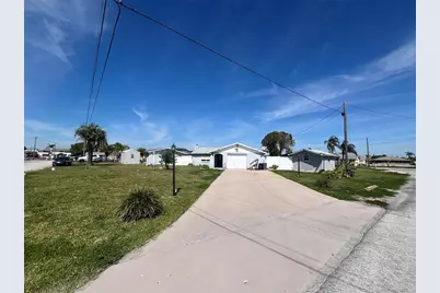 13630 Lagoon Drive, Hudson, FL 34667 - Photo 24