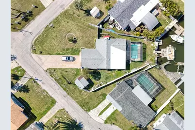13630 Lagoon Drive, Hudson, FL 34667 - Photo 2