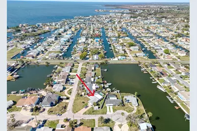 13630 Lagoon Drive, Hudson, FL 34667 - Photo 24