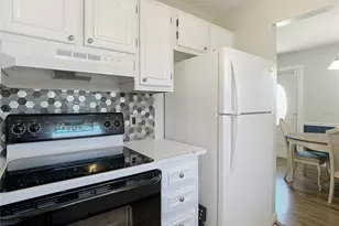 11917 Bayonet Ln, New Port Richey, FL 34654 - Photo 14