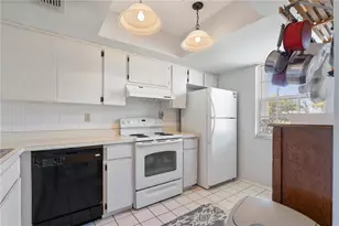 11310 Carriage Hill Dr, Port Richey, FL 34668 - Photo 2