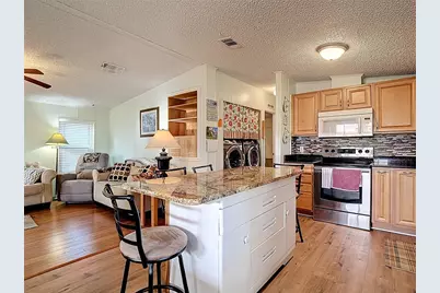 10033 Wellington Avenue, Dade City, FL 33525 - Photo 6