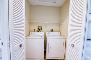 6710 Hickorywood Ln, New Port Richey, FL 34653 - Photo 8